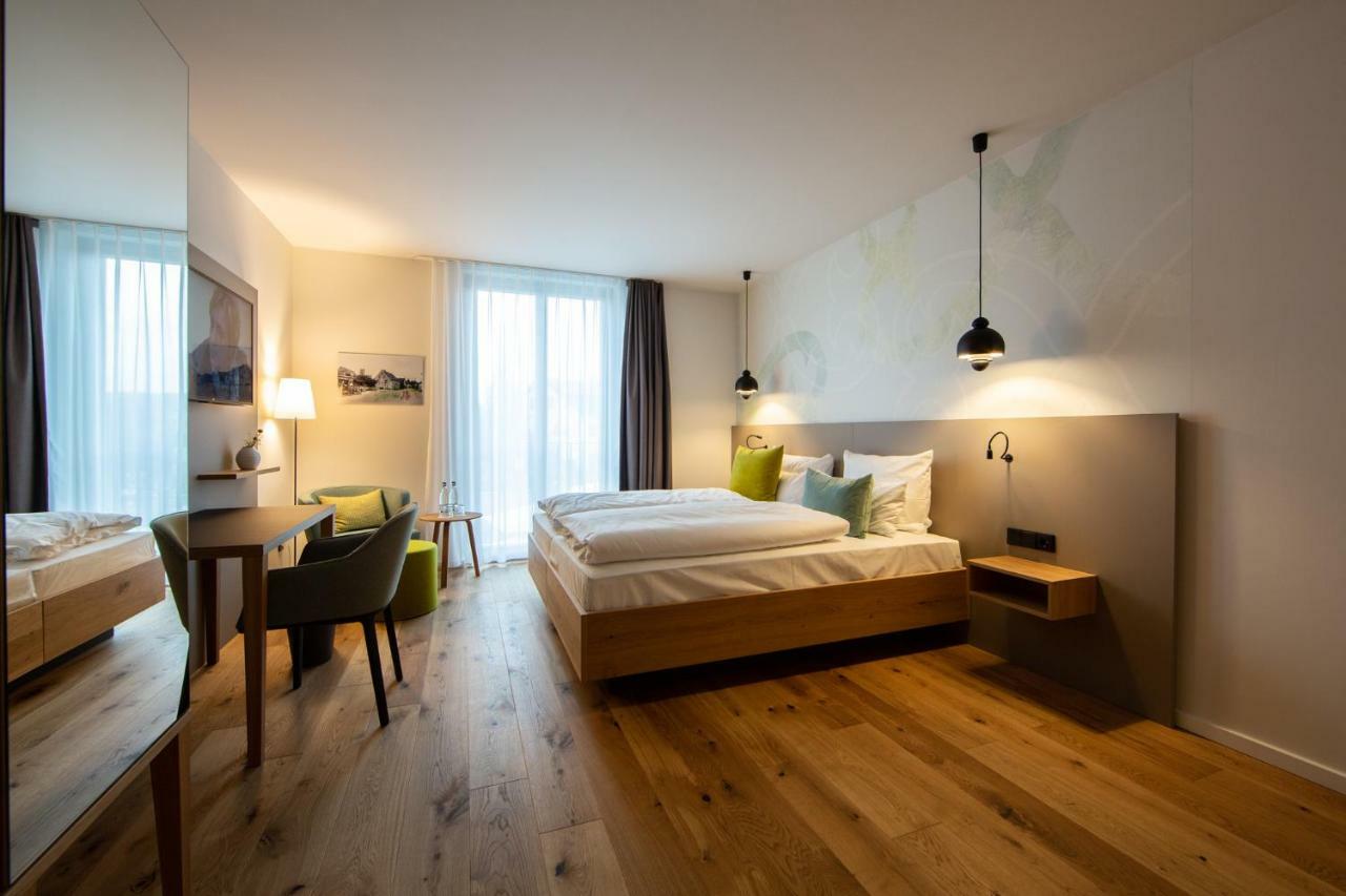 Zum Loewen Hotel 3*